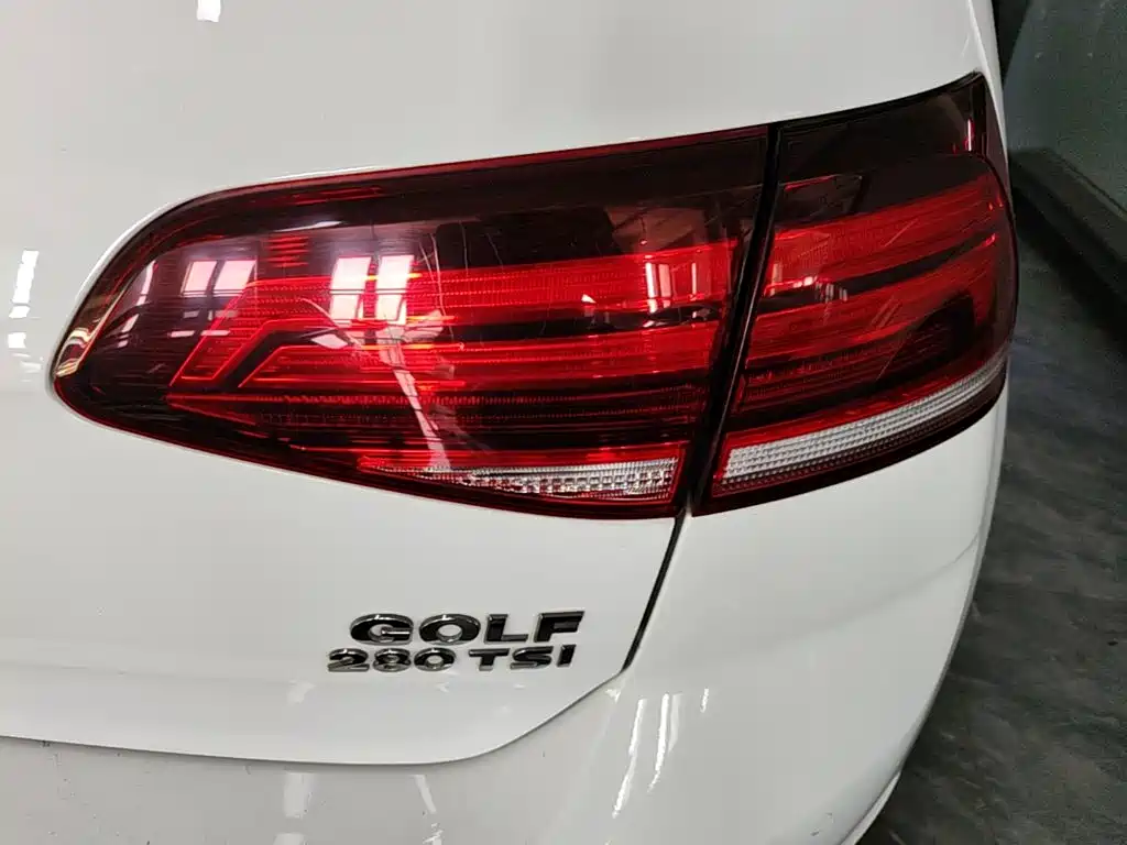Volkswagen Golf — миниатюра 8
