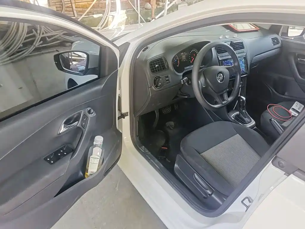 Volkswagen Polo — миниатюра 16