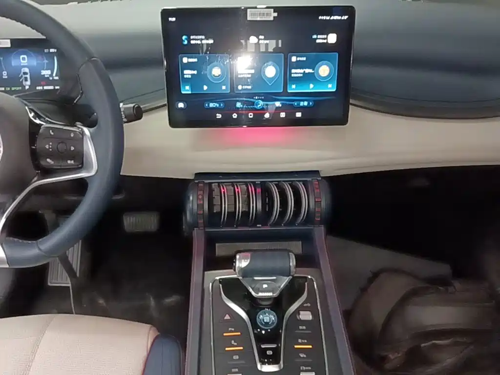 BYD Yuan Plus — миниатюра 13
