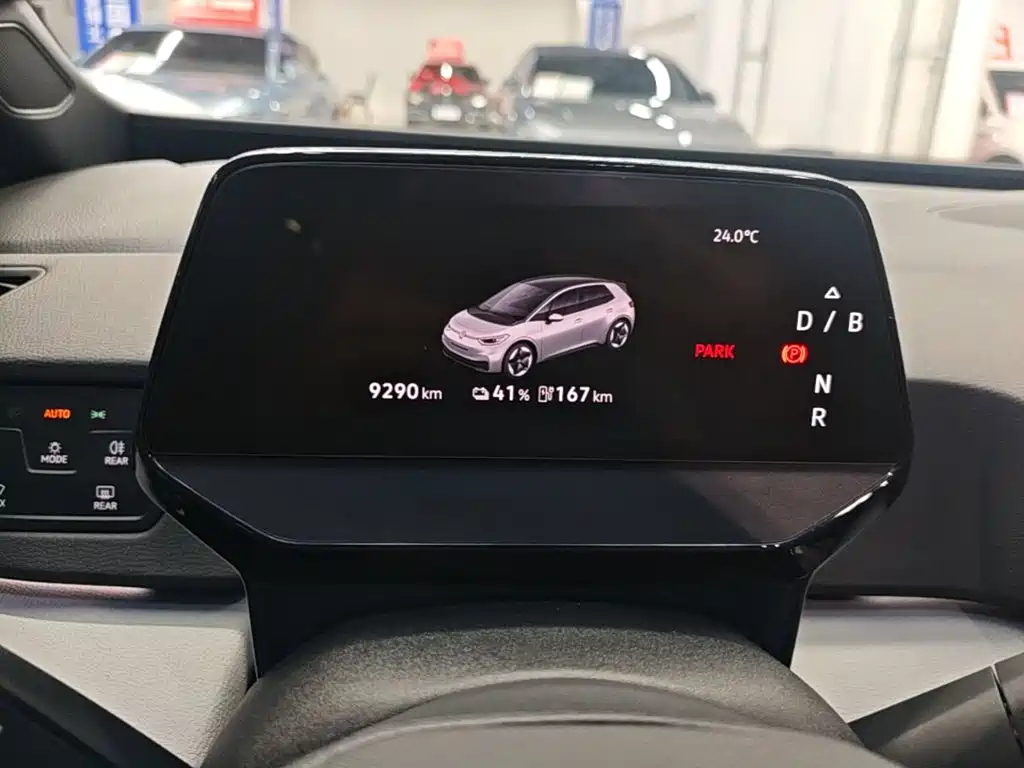 Volkswagen ID.3 — миниатюра 12