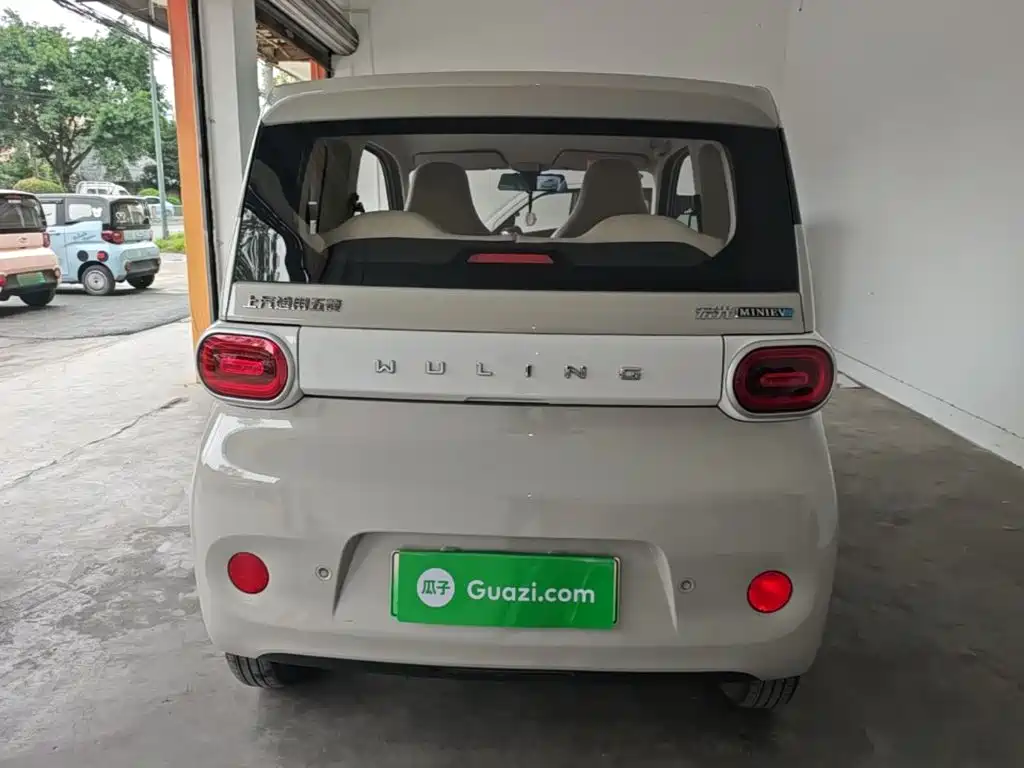 Wuling MINIEV — миниатюра 6
