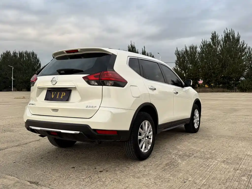 Nissan X-Trail — миниатюра 4