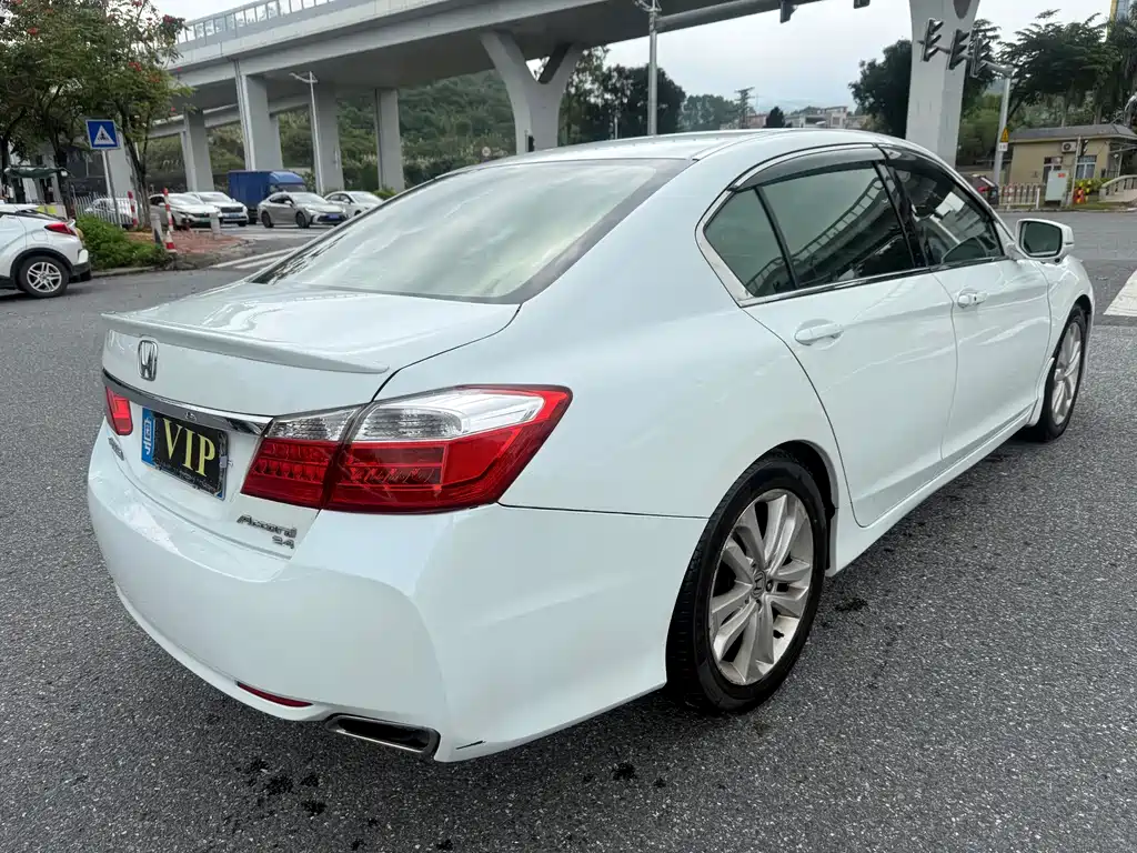 Honda Accord 2014 2.4L EX Luxury