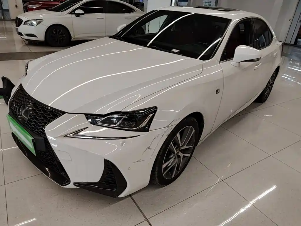 Lexus IS — миниатюра 2