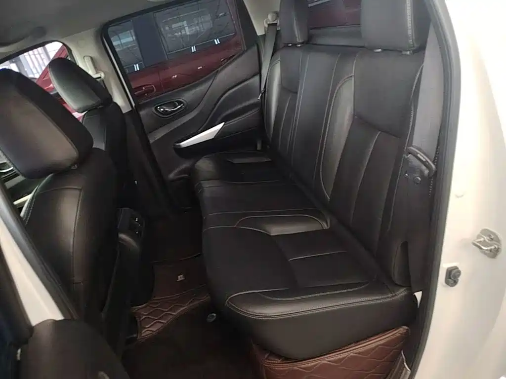 Nissan Navara — миниатюра 13