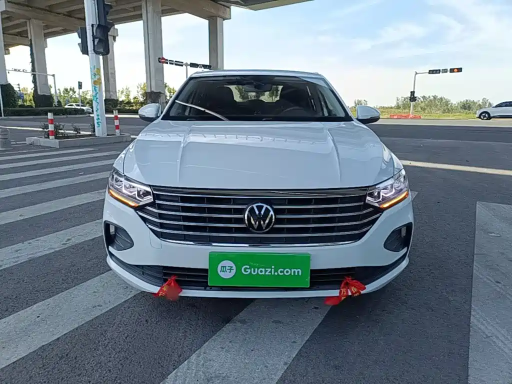 Volkswagen Lavida — миниатюра 3