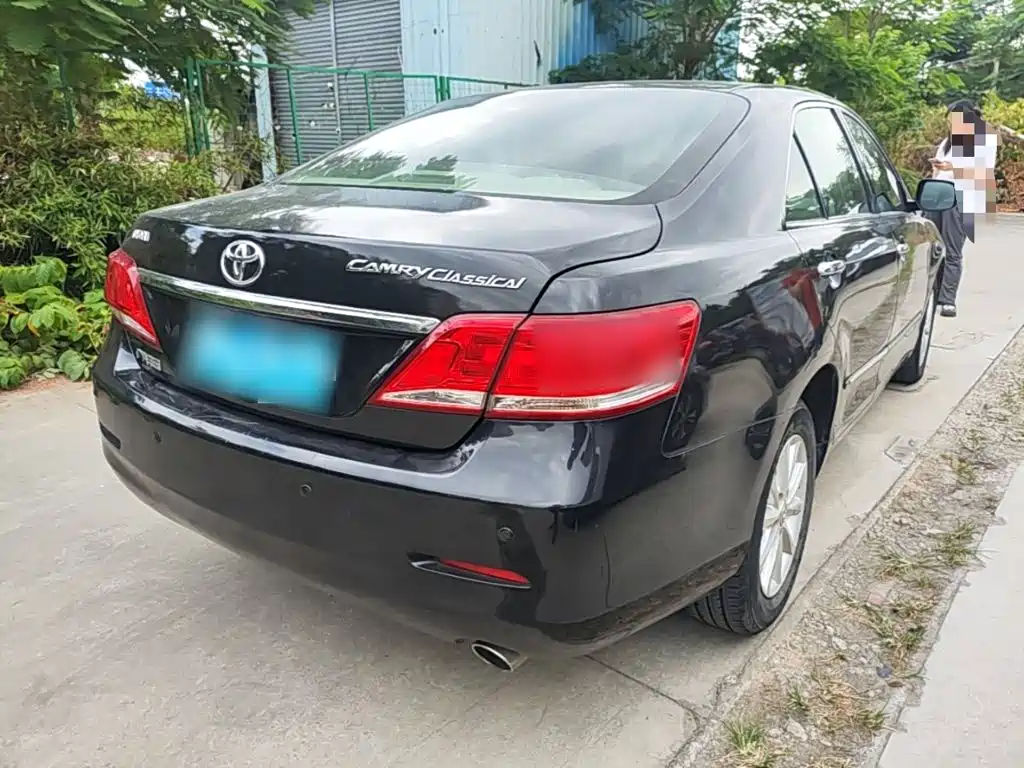 Toyota Camry — миниатюра 7