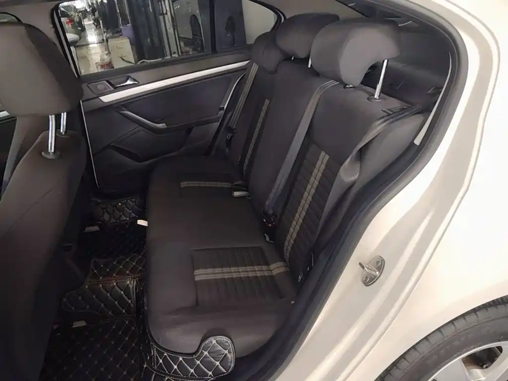 Volkswagen Lavida — миниатюра 17