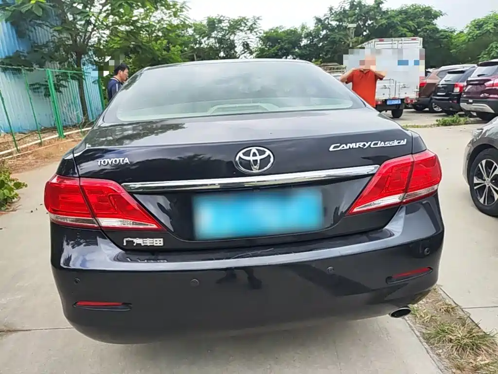 Toyota Camry — миниатюра 6