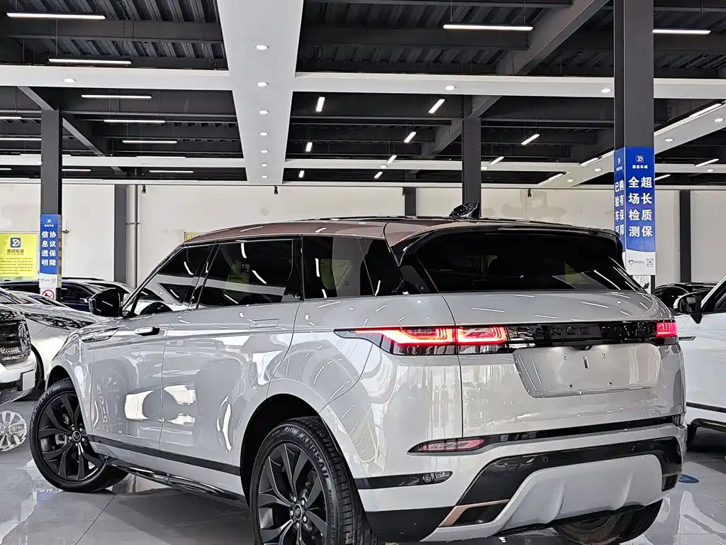 Land Rover Range Rover Evoque 2023 L 249PS