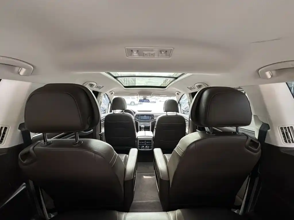 Volkswagen Viloran — миниатюра 8
