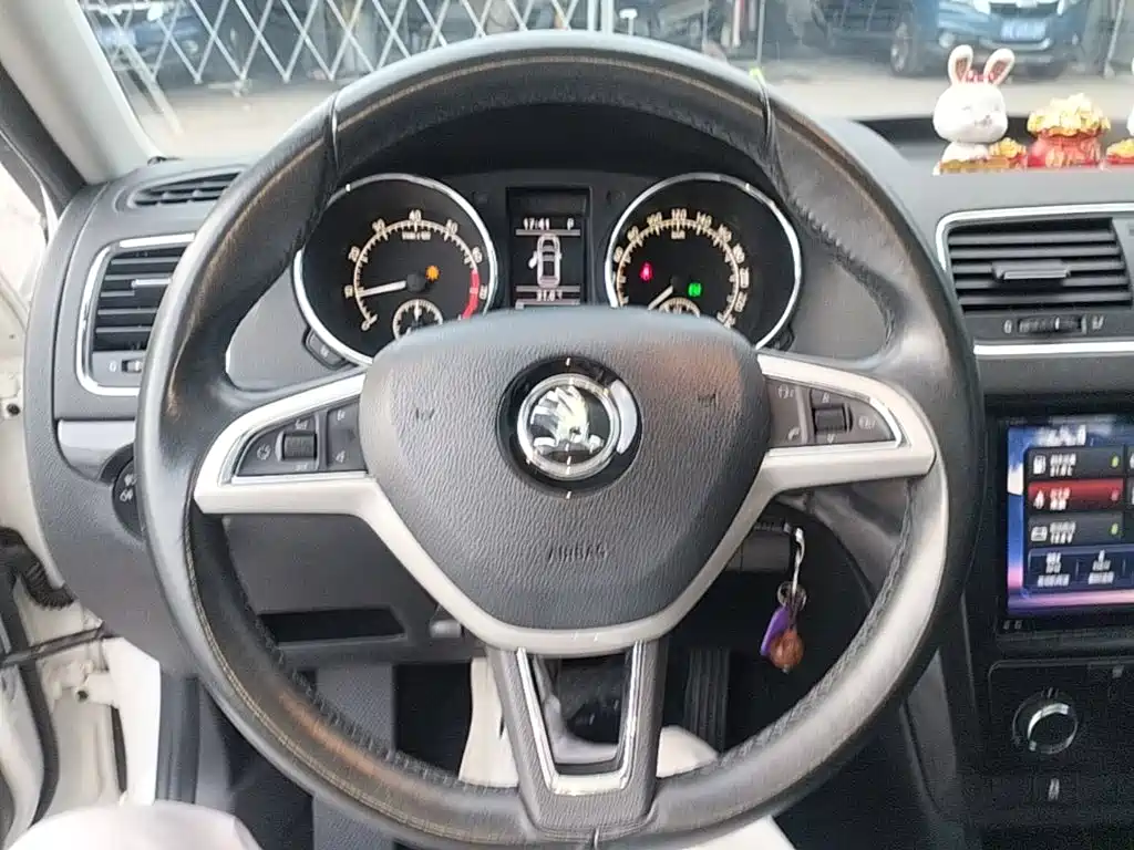 Skoda Yeti — миниатюра 11