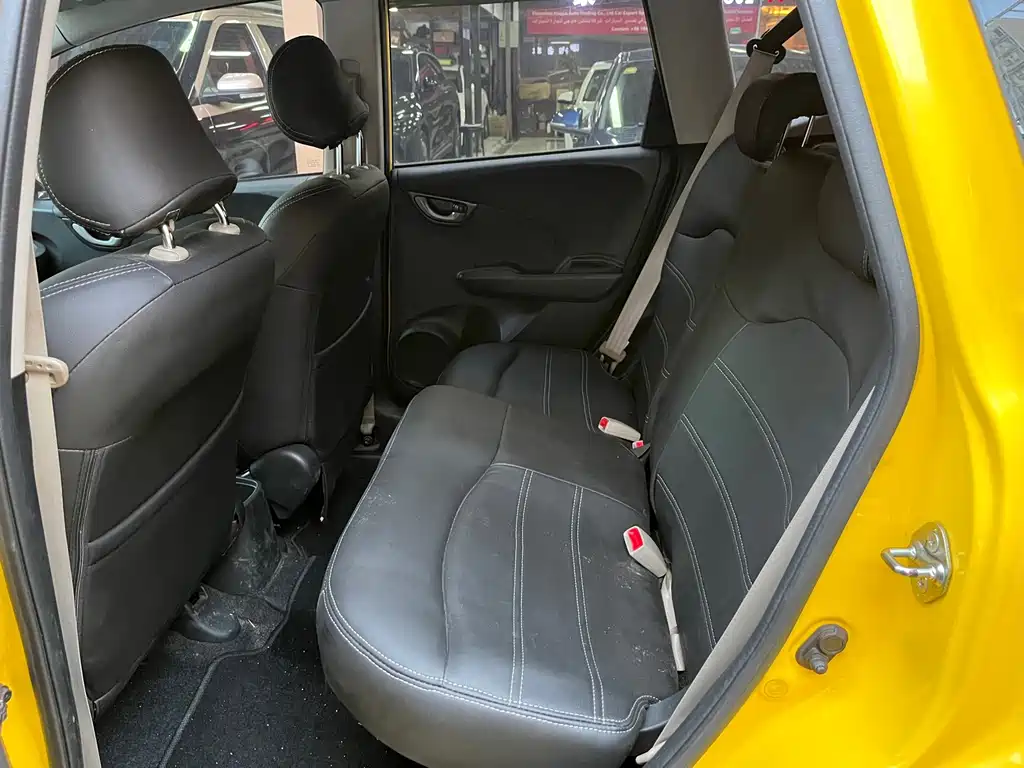 Honda Fit — миниатюра 4