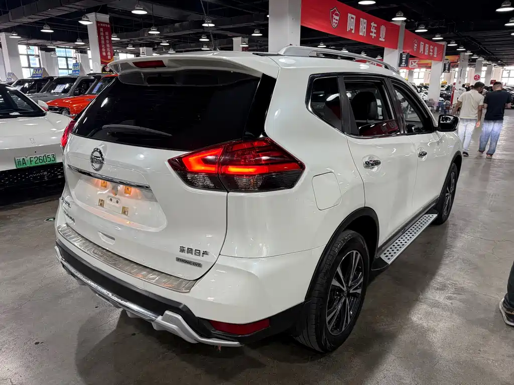 Nissan X-Trail — миниатюра 8