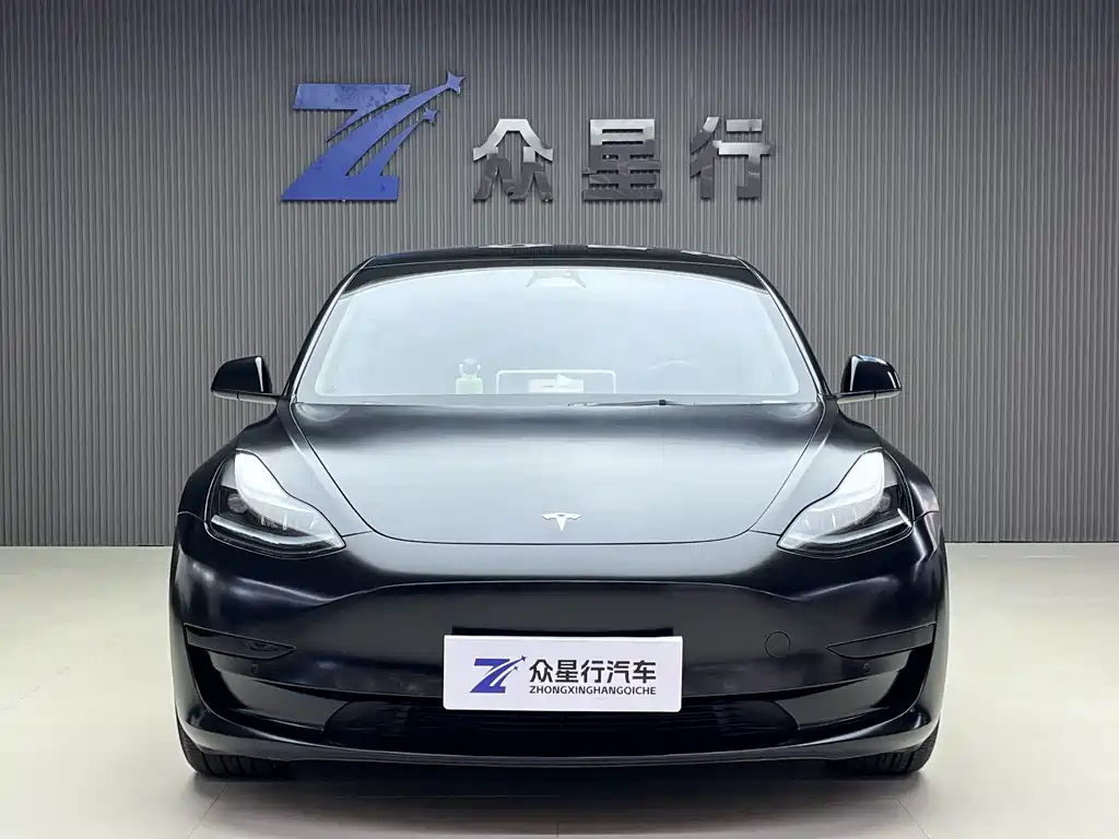 Tesla Model 3 — миниатюра 2