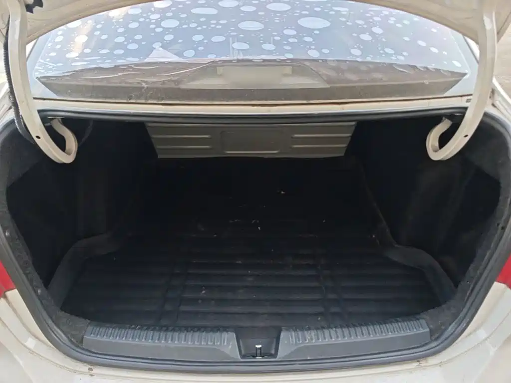 Volkswagen Jetta — миниатюра 19
