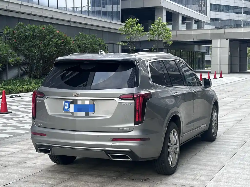 Cadillac XT6 2022 2.0T мест Luxury Standard