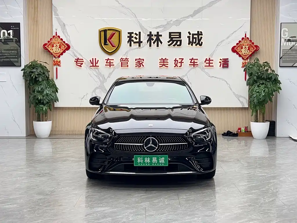 Mercedes-Benz E-Class — миниатюра 2
