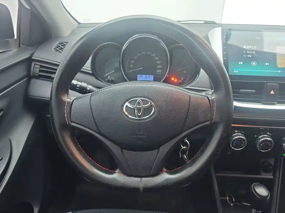 Toyota Yaris L — миниатюра 15