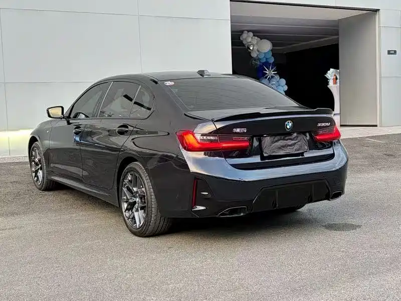 BMW 3 Series — миниатюра 8