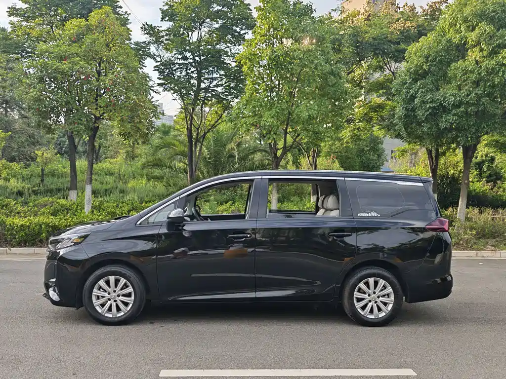 GAC Motor Trumpchi M6 — миниатюра 13