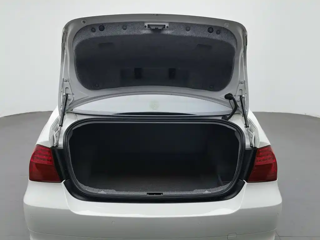 BMW 3 Series (Import) — миниатюра 16