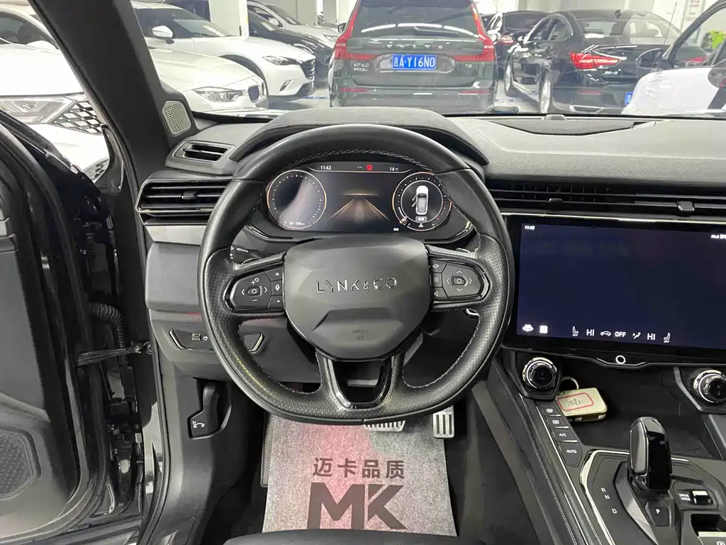 Lynk & Co 01 — миниатюра 11