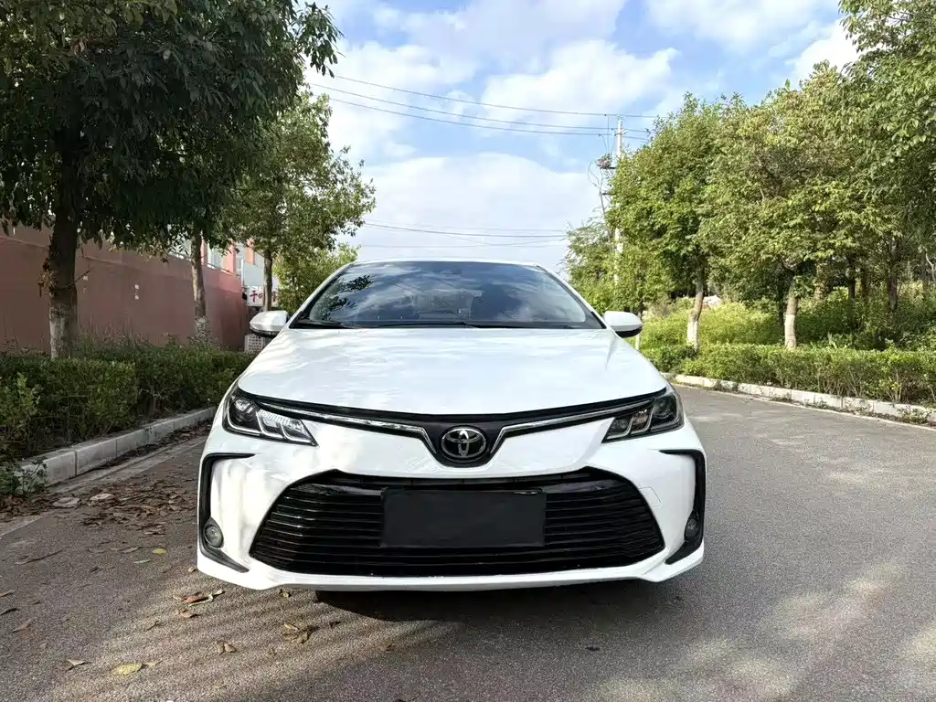 TOYOTA COROLLA