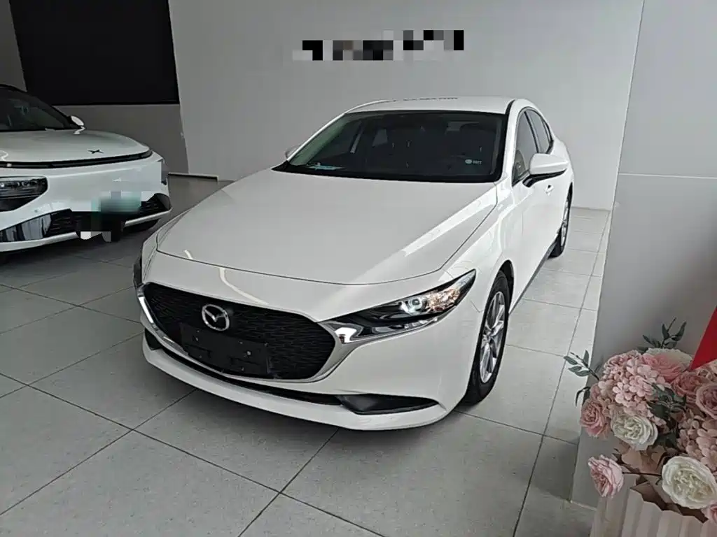 Mazda 3 Axela — миниатюра 2