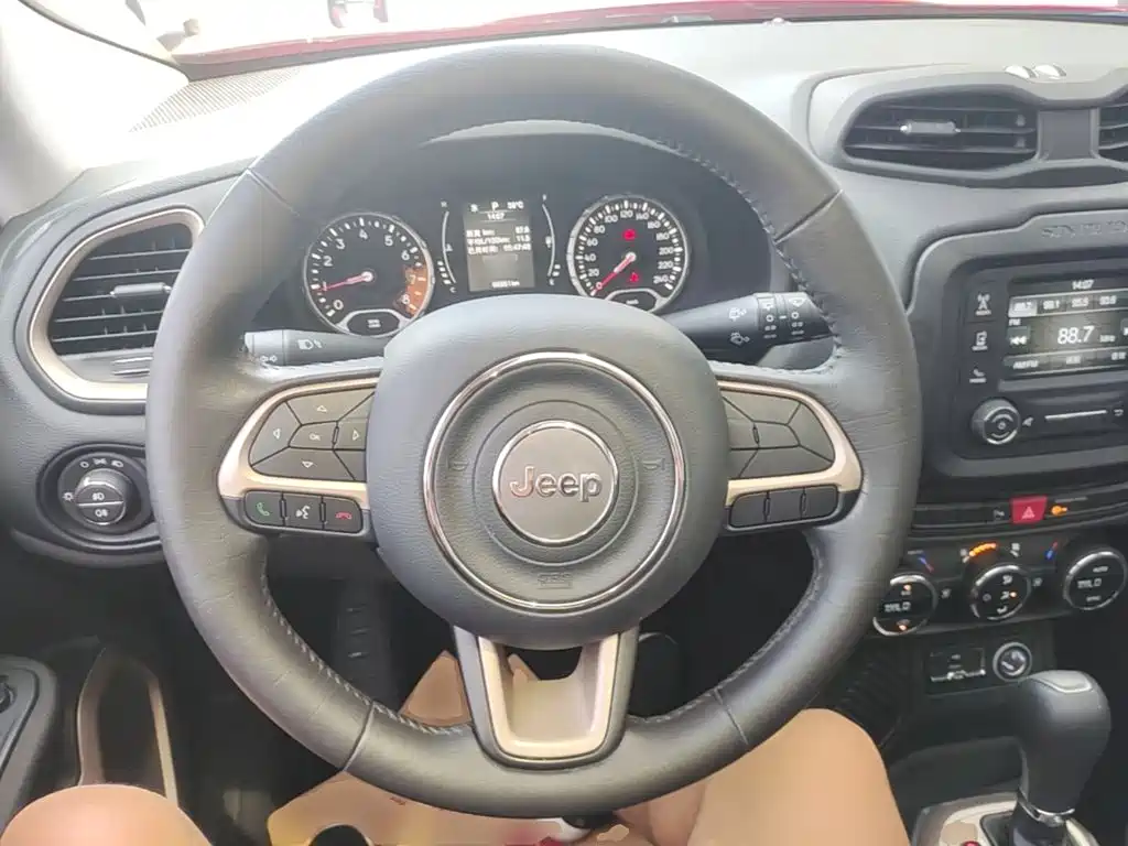 Jeep Renegade — миниатюра 11
