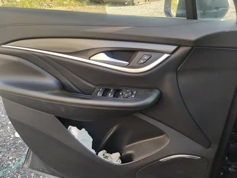 Buick Enclave — миниатюра 7