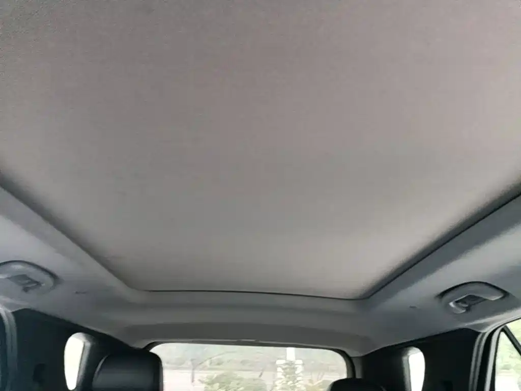 Chevrolet Equinox — миниатюра 18