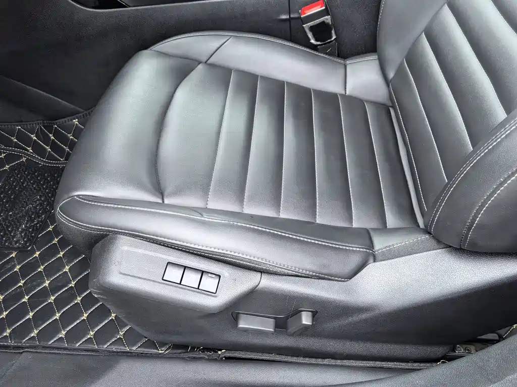Citroen C6 — миниатюра 15