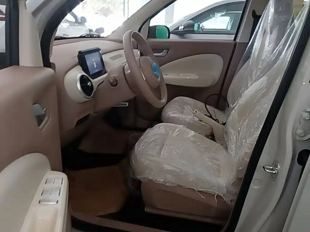 Wuling MINIEV — миниатюра 15