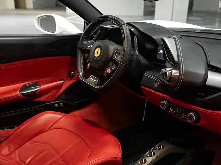 Ferrari 488 — миниатюра 10