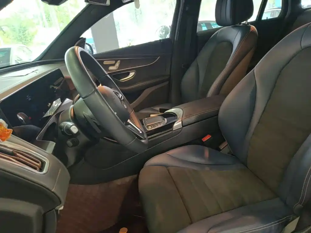Mercedes-Benz EQC — миниатюра 15