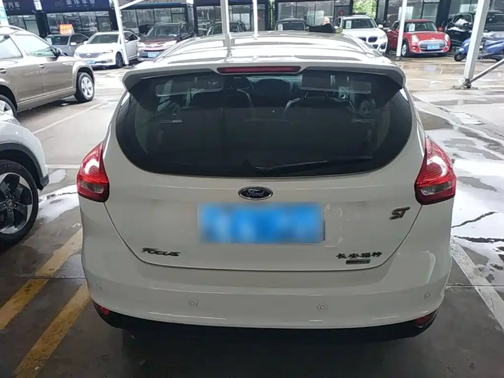 Ford Focus — миниатюра 6