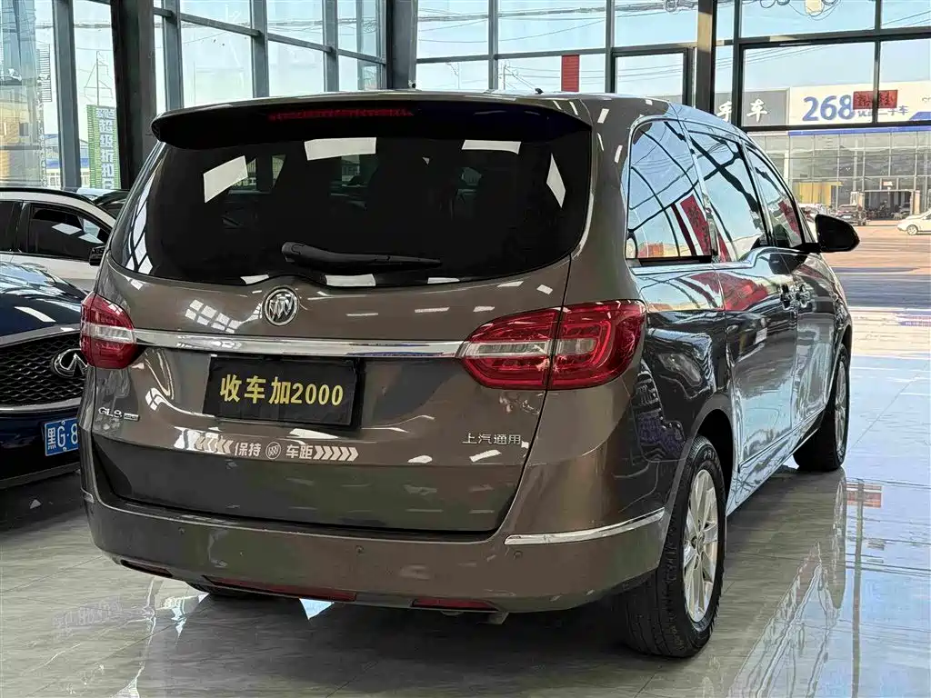 Buick GL8 — миниатюра 9