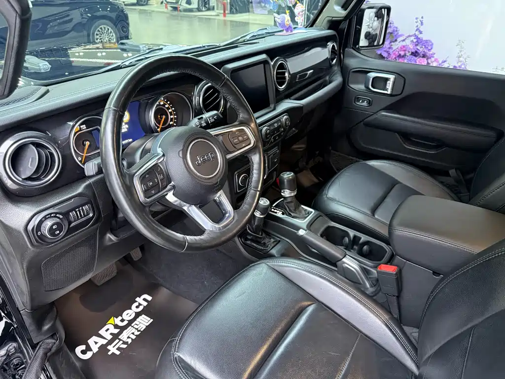 Jeep Wrangler — миниатюра 13