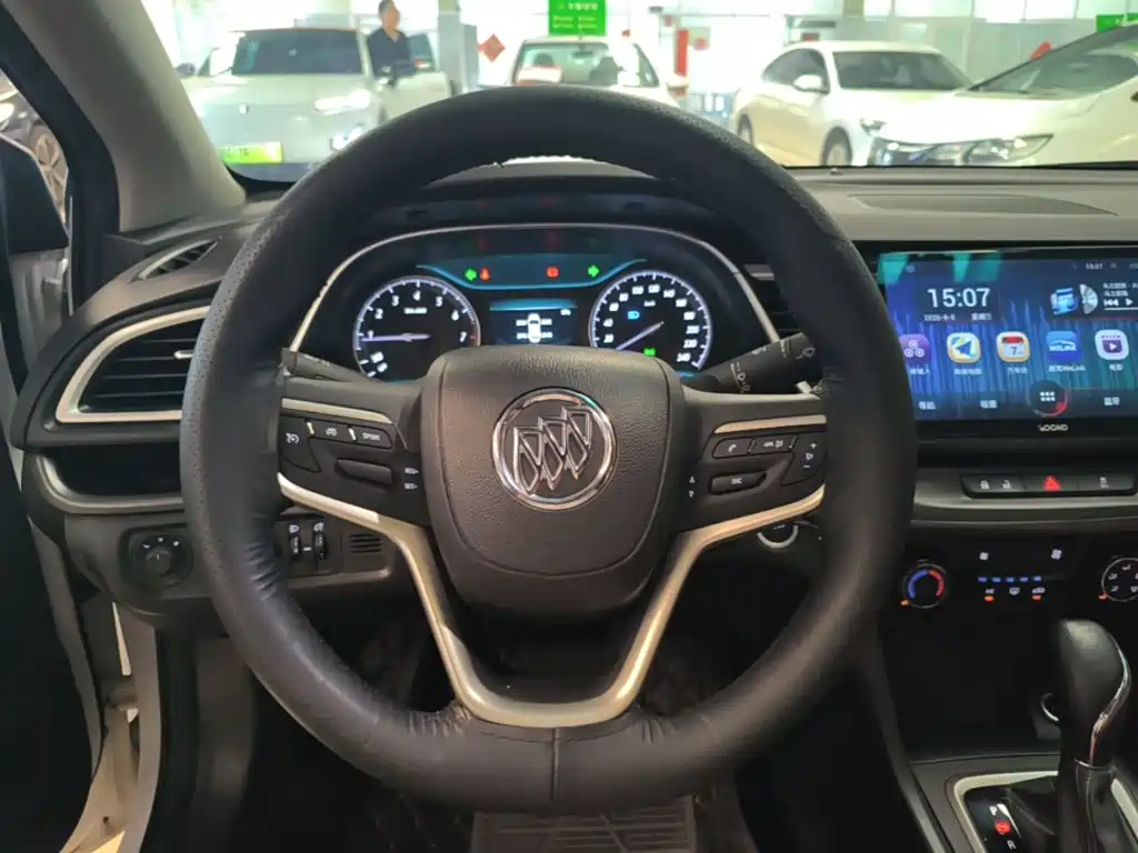 Buick Excelle — миниатюра 11