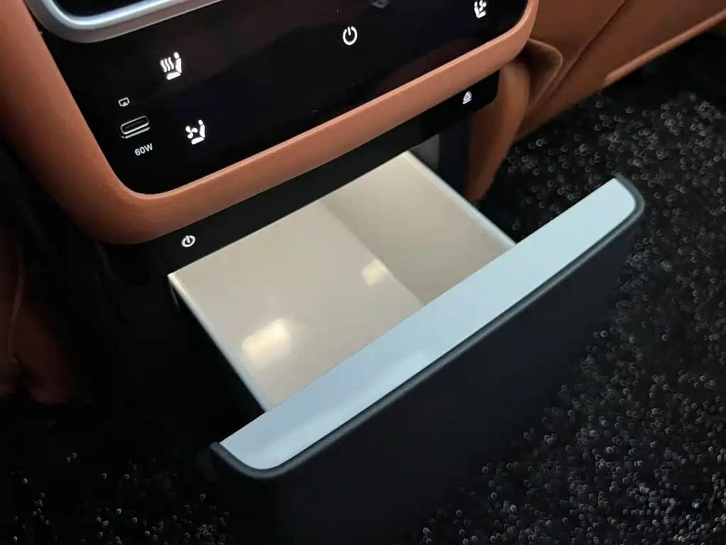 Li Auto Li L6 — миниатюра 14