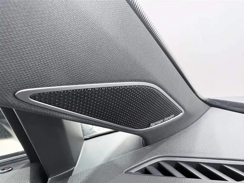 Volkswagen Golf 2023 280TSI DSG R-Line