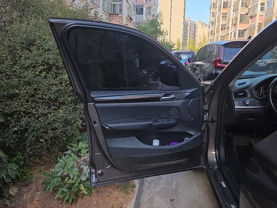 BMW X3 (Import) — миниатюра 7