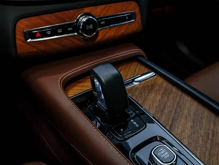 Volvo XC90 — миниатюра 28