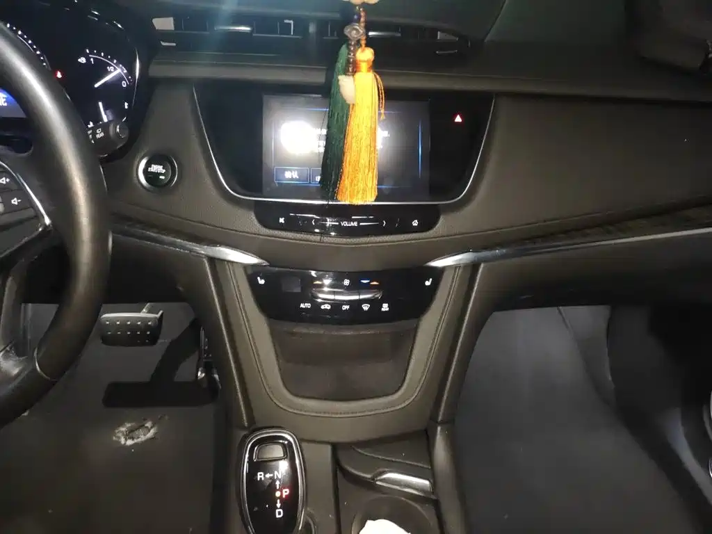 Cadillac XT5 — миниатюра 9