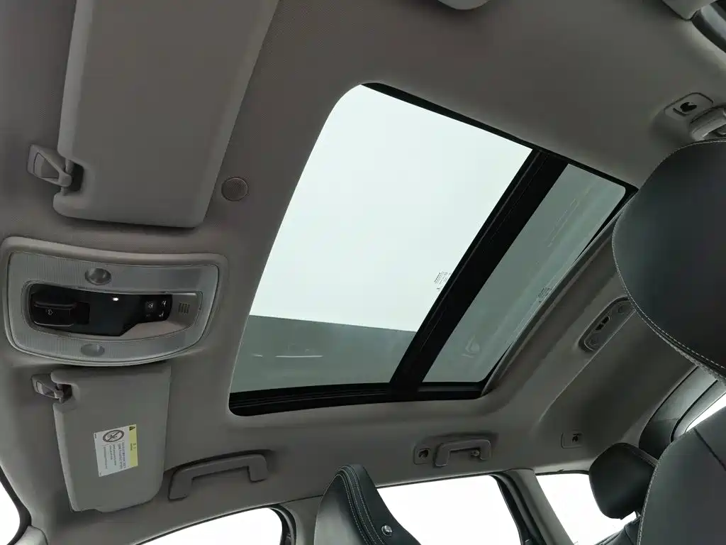 Volvo XC60 — миниатюра 14
