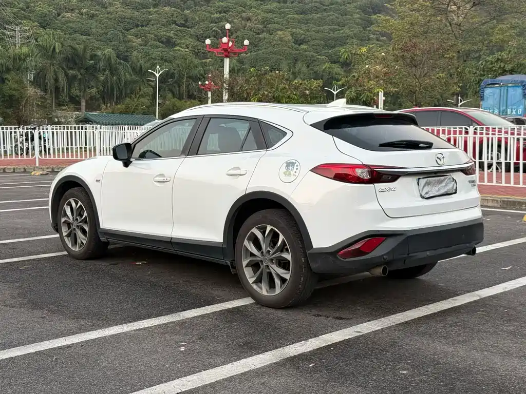 MAZDA CX 4