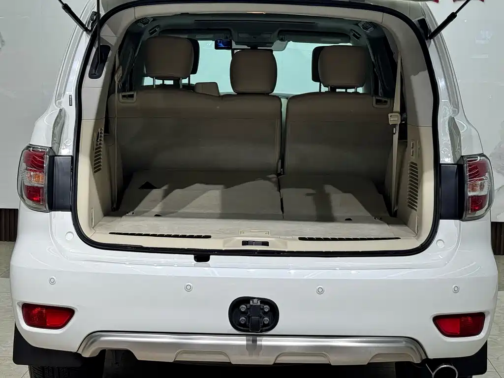 Nissan Patrol — миниатюра 22