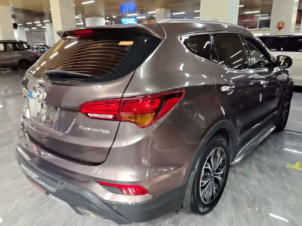 Hyundai Santa Fe — миниатюра 7