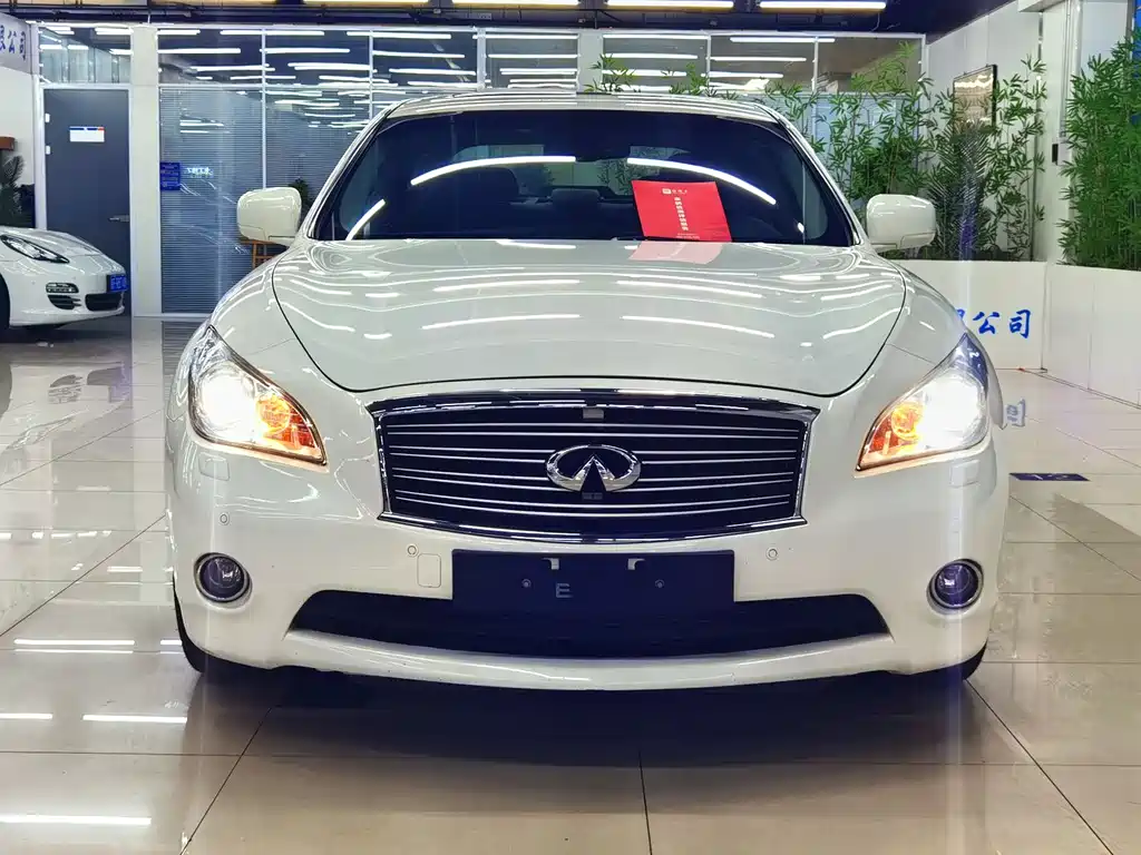 Infiniti M — миниатюра 2